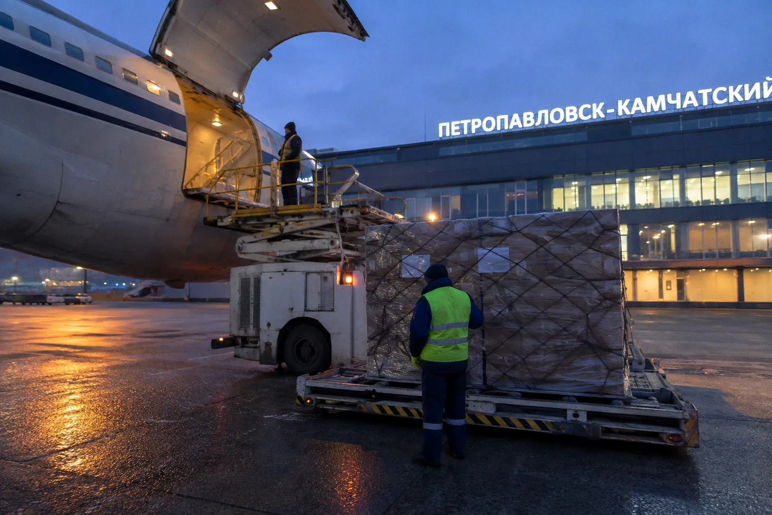 Аэропорт Петропавловск-Камчатский открывает международный грузопассажирский терминал