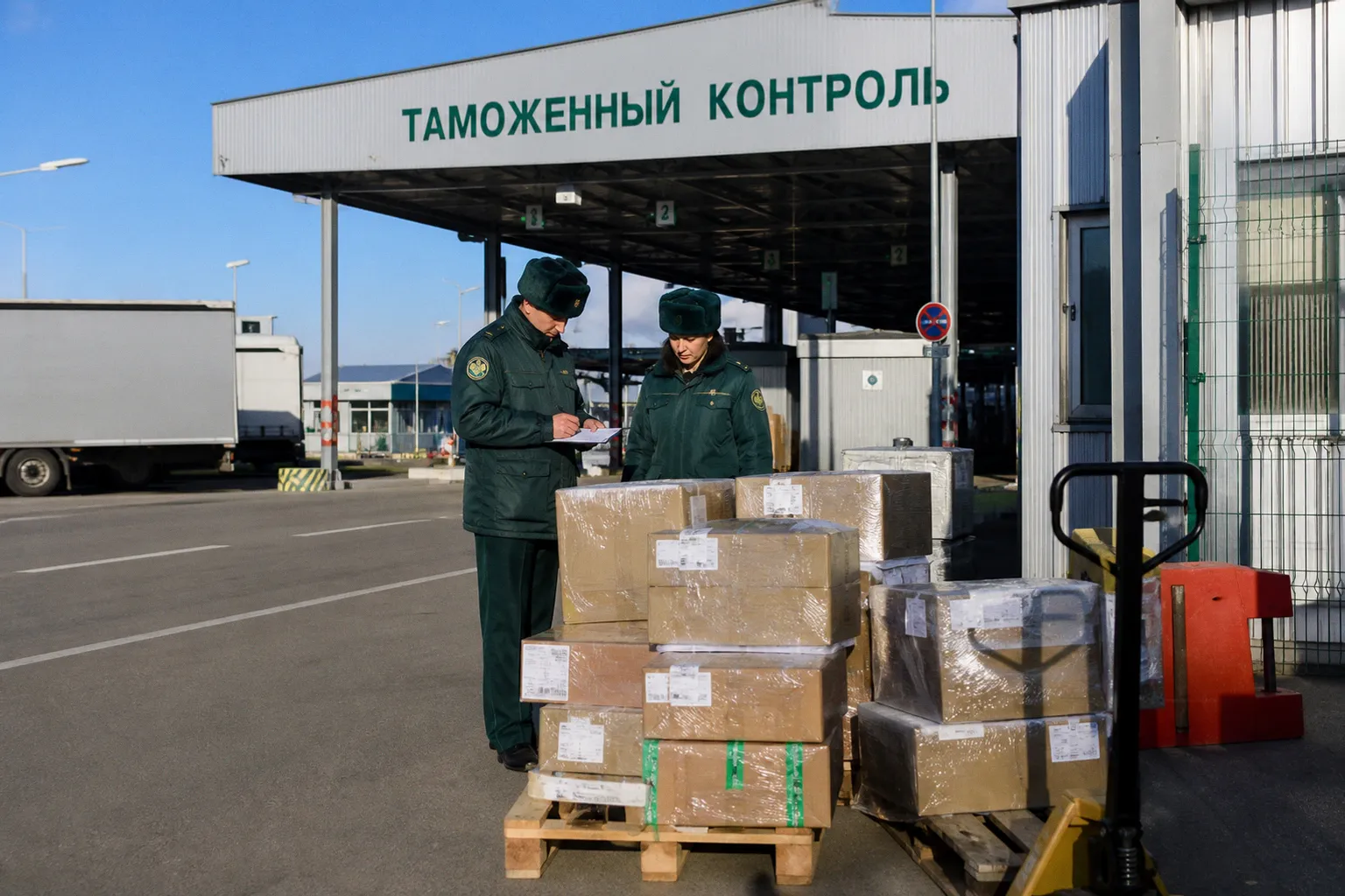 Новые правила таможенного оформления экспресс-грузов и товаров электронной торговли в ЕАЭС